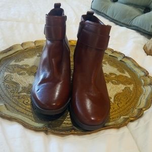 Chesnut Leather Ann Klein booty